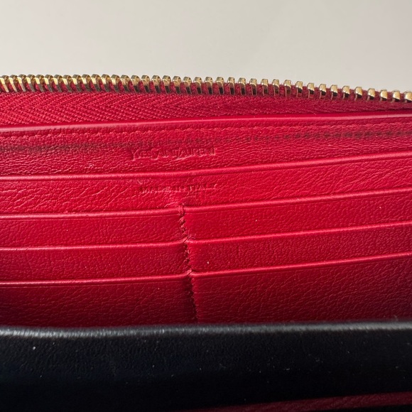 Saint Laurent Red Leather Zippy Wallet - Picture 4 of 4